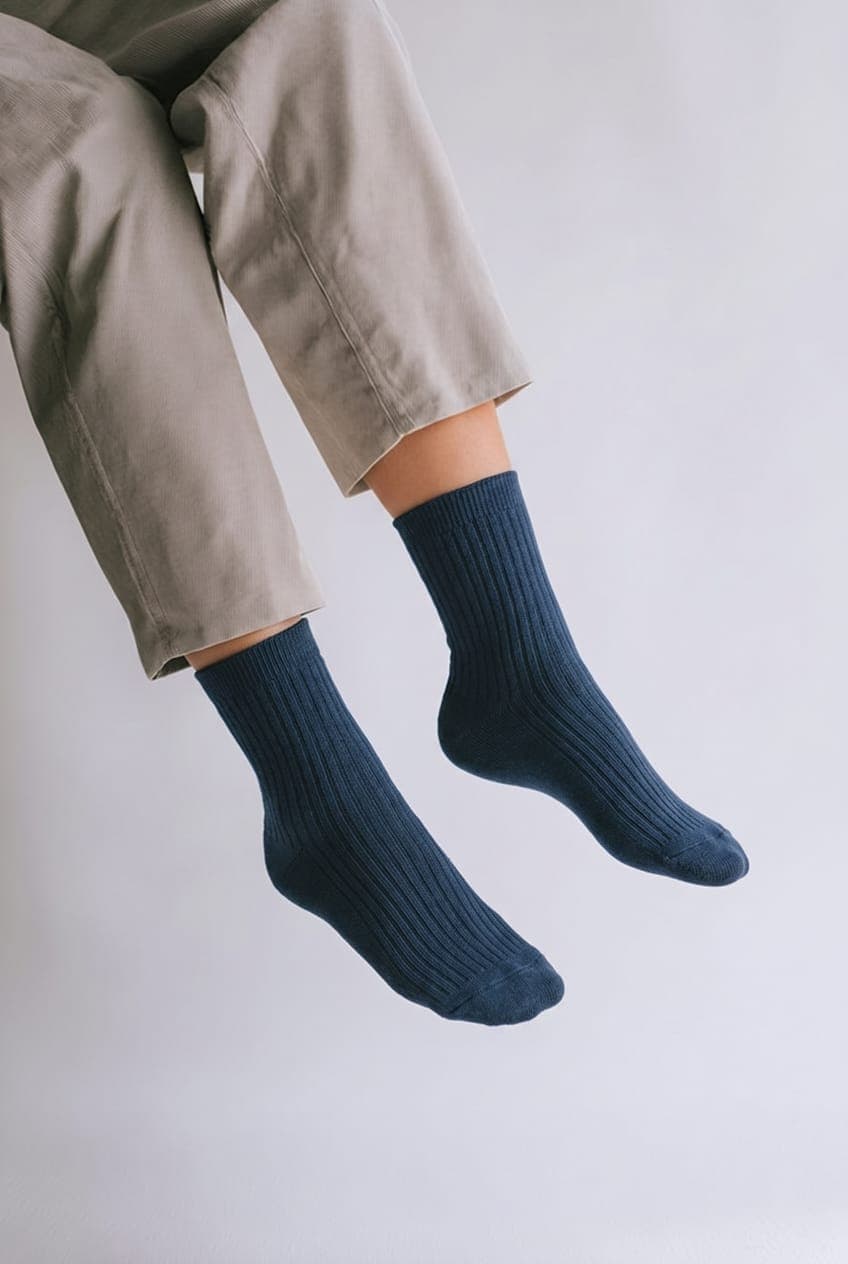 Men’s Classic Ribbed Crew Socks – Navy Blue